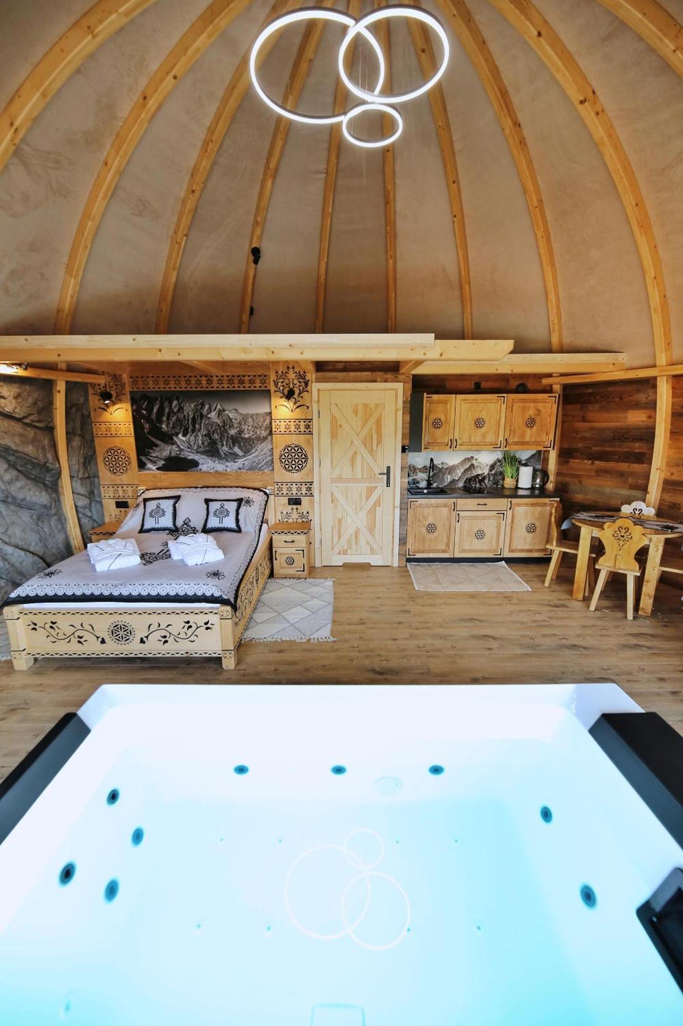 Tatry Mountain Glamp Z Jacuzzi Hotel Zakopane Buitenkant foto